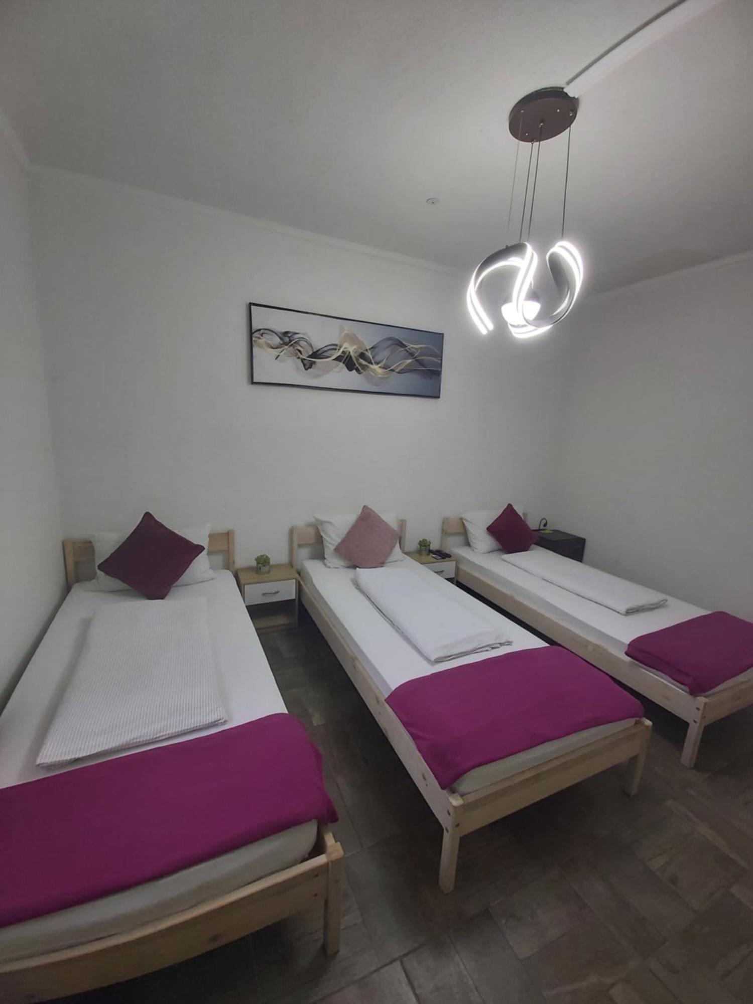Panda Rooms 马里博尔 外观 照片